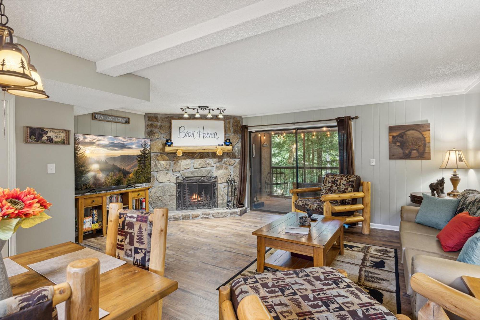 Obear Mountain Is A Newly Updated Condo In Chalet Village Of Gatlinburg! Luaran gambar